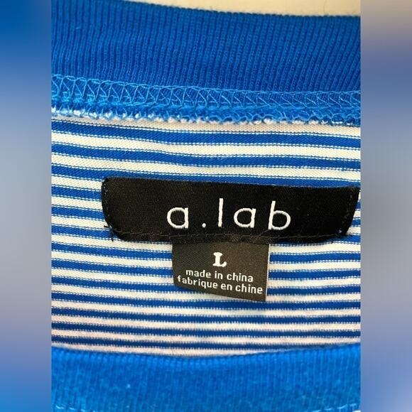 A.LAB | Blue White Stripe Floral Rose Short Sleeve Tee Shirt Top | Large - Picture 5 of 6